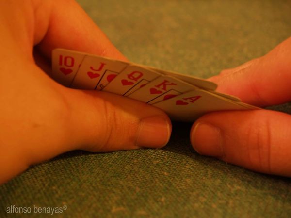 德州牛仔筹码管理 - 德州牛仔筹码怎么管?三个实用技巧让你少犯低级错误